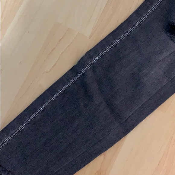 Zara jeans with Crystals on side - Picture 4 of 10